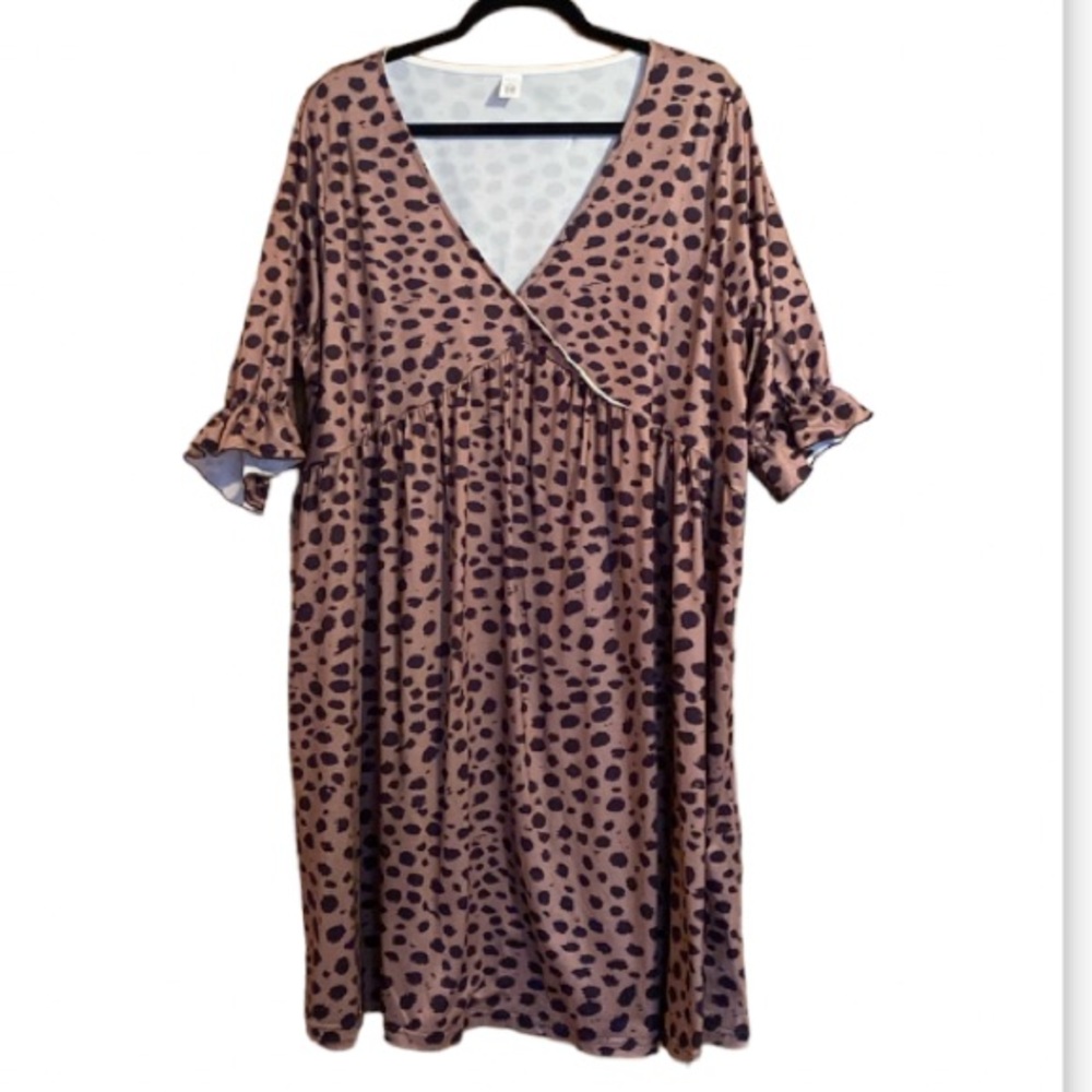NEW beautiful leopard print dress v neckline size 2X